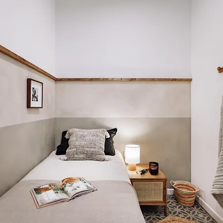 Seron - 3 Bedrooms And Office In Eixample Esquerra Daire