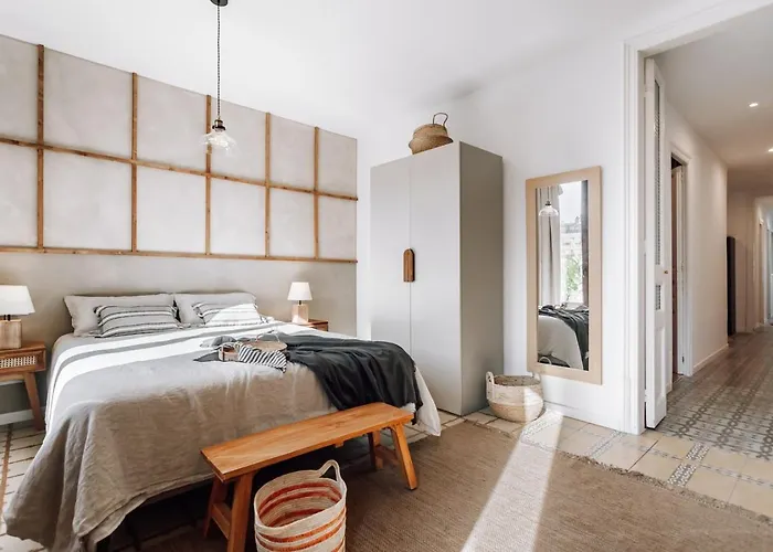 Apartment Seron - 3 Bedrooms And Office In Eixample Esquerra Barcelona
